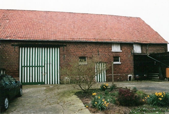 De binnenkoer voor de verbouwing